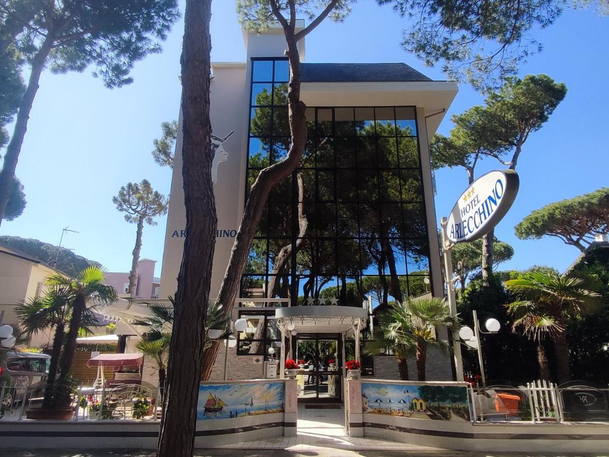 Hotel Arlecchino Milano Marittima Ngoại thất bức ảnh