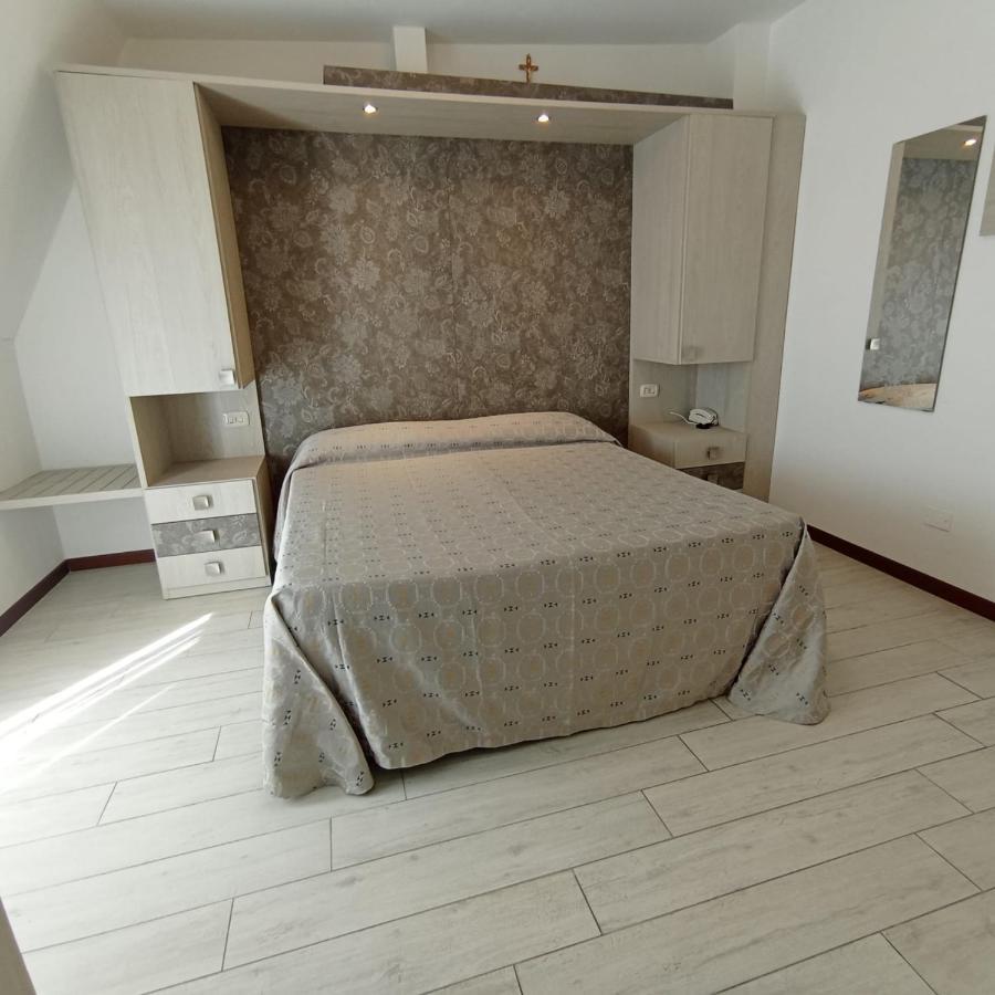 Hotel Arlecchino Milano Marittima Ngoại thất bức ảnh