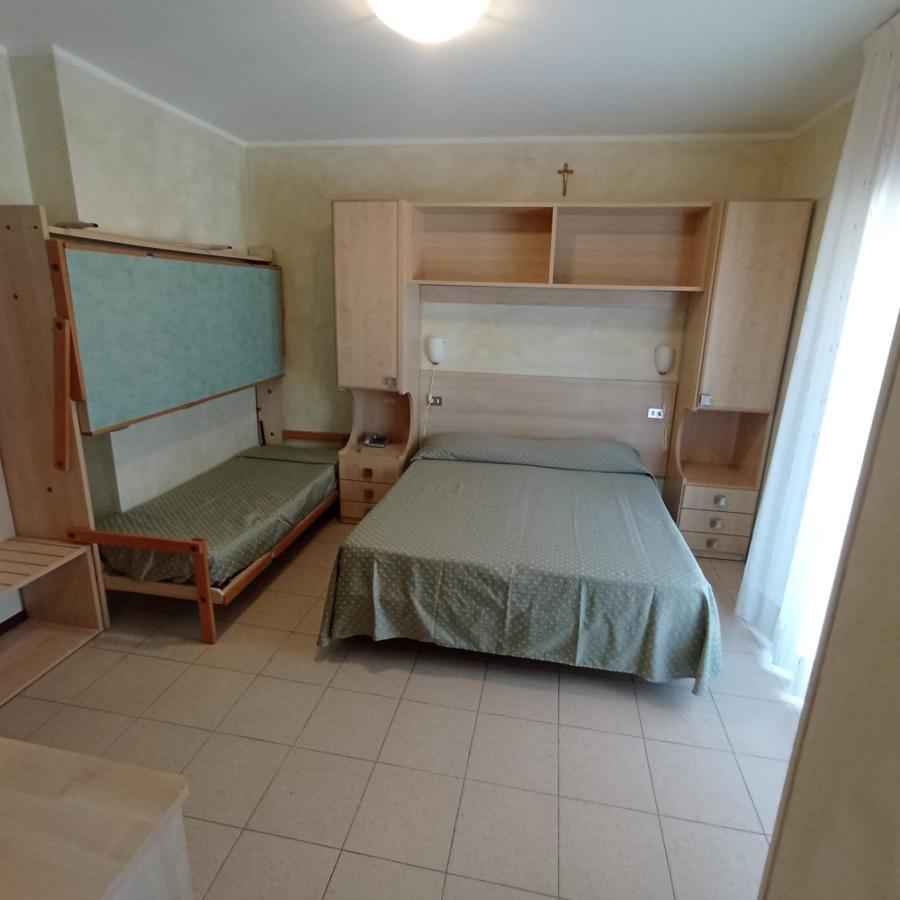 Hotel Arlecchino Milano Marittima Ngoại thất bức ảnh