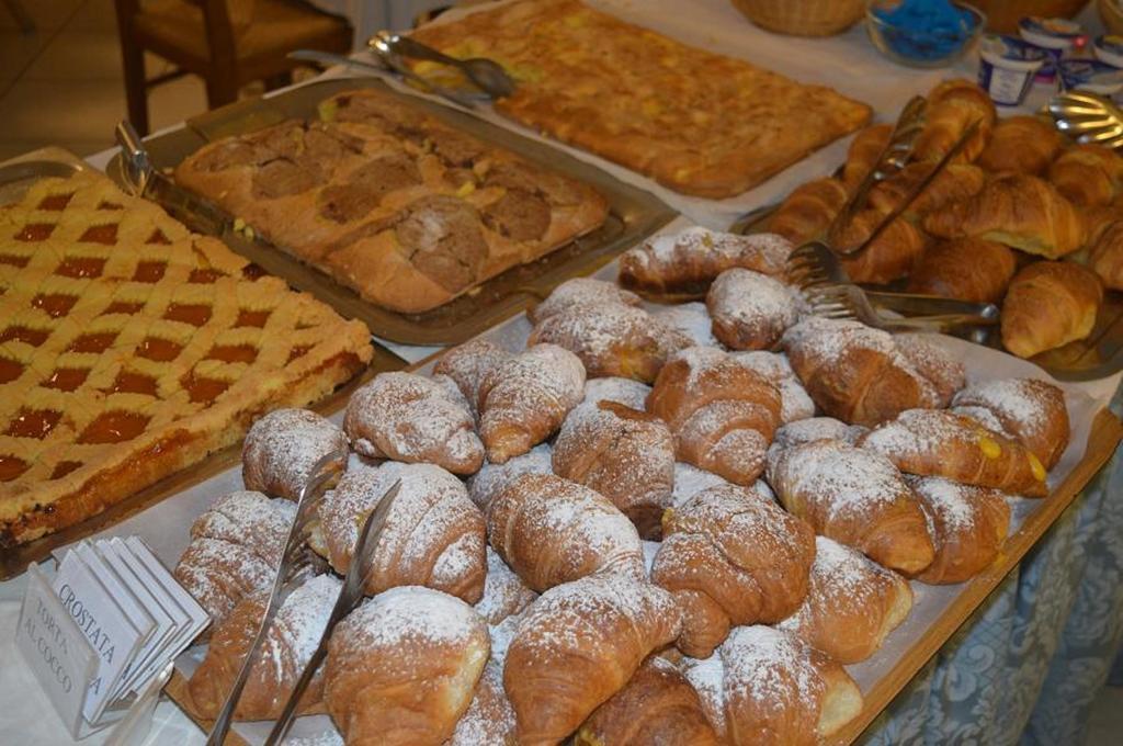 Hotel Arlecchino Milano Marittima Ngoại thất bức ảnh