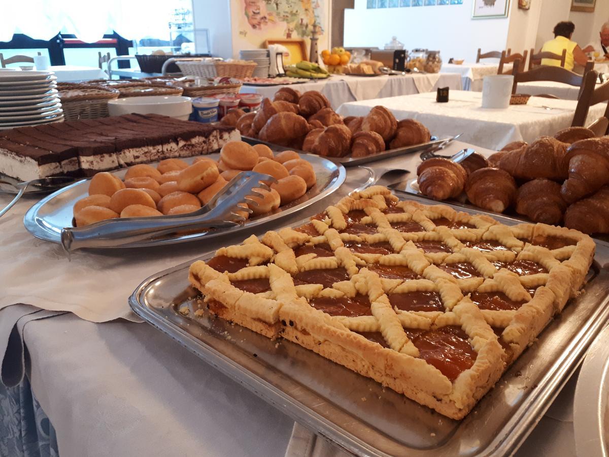 Hotel Arlecchino Milano Marittima Ngoại thất bức ảnh