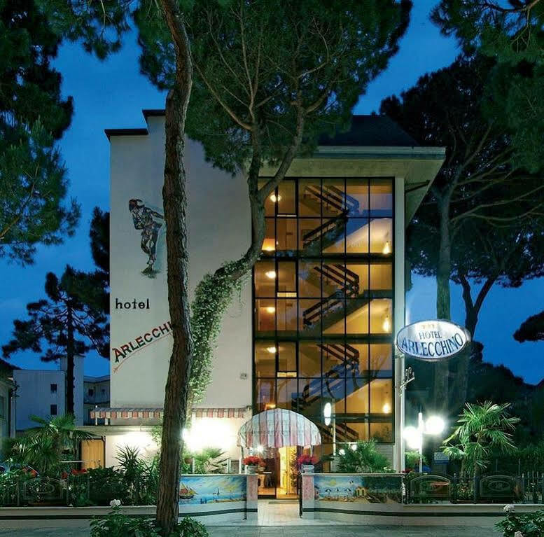 Hotel Arlecchino Milano Marittima Ngoại thất bức ảnh